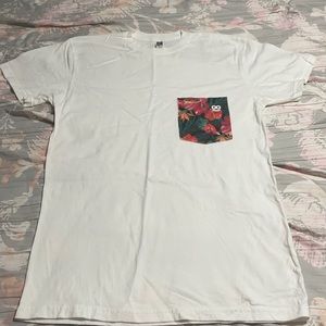 Tabola white T-shirt with tropical pocket